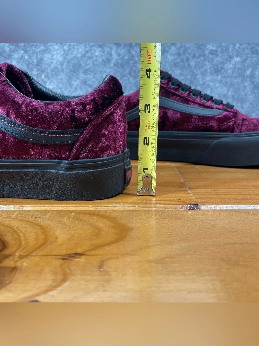 Vans Old Skool Platform Mens 7 / Womens Size 8.5 Crushed Velvet Burgundy Maroon